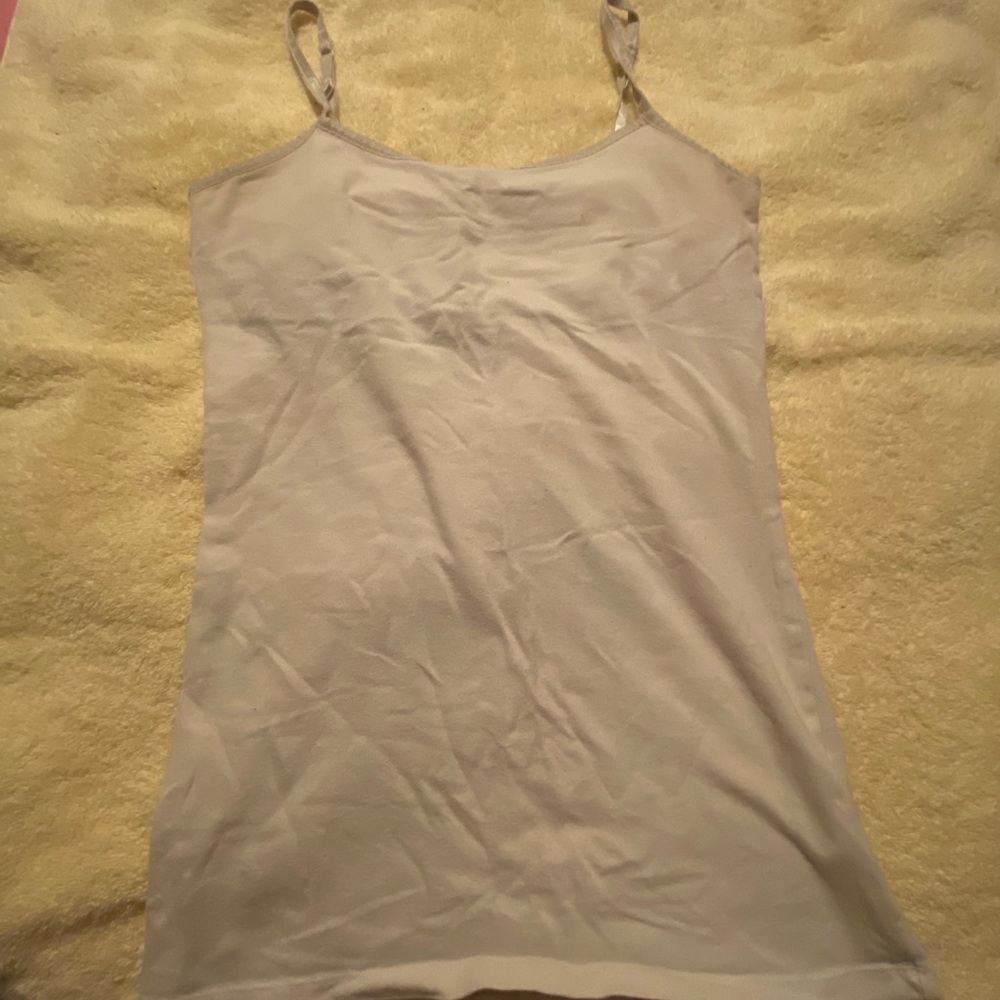 Tank tops - Picture 7 of 8